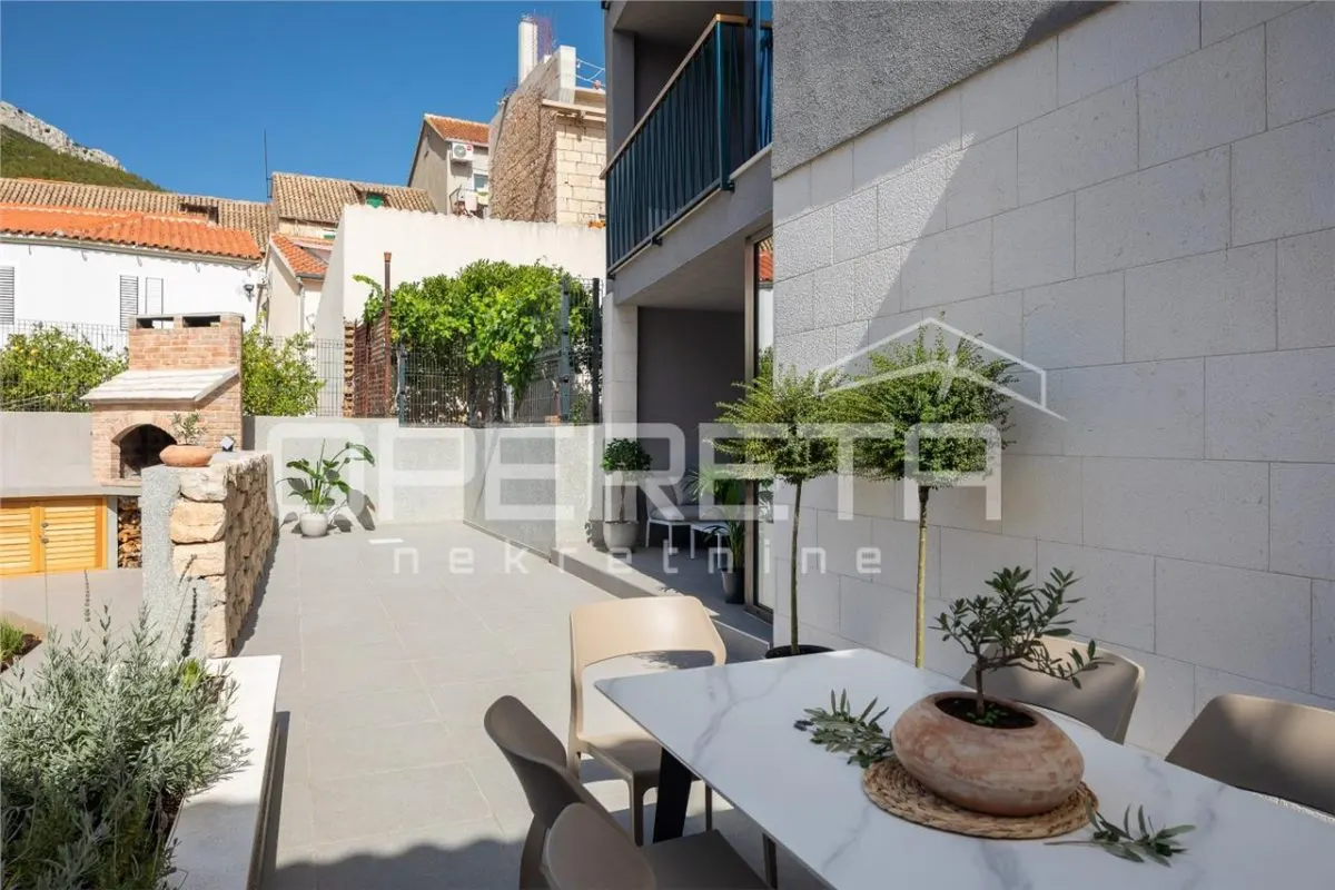 Apartamento de Lujo en Planta Baja en Venta en Komiza, Croacia - foto 12