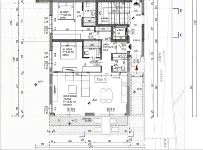 Apartamento de lujo con jardín en planta baja en venta en Rovinj, Croacia - foto 2