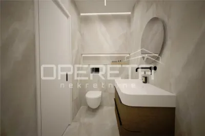 Apartamento de lujo con jardín en planta baja en venta en Rovinj, Croacia - foto 12