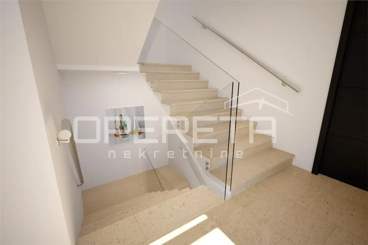 Apartamento de lujo con jardín en planta baja en venta en Rovinj, Croacia - foto 14