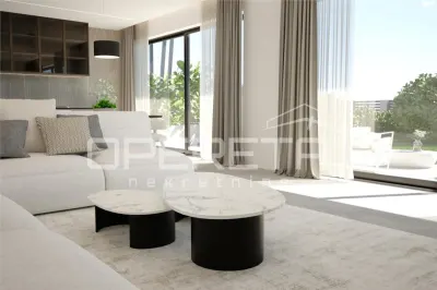Apartamento de lujo con jardín en planta baja en venta en Rovinj, Croacia - foto 4