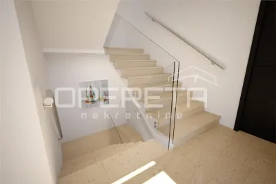 Apartamento de lujo con vistas al mar en venta en Rovinj, Croacia - foto 17