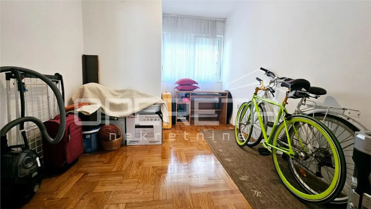Apartamento de Cuatro Dormitorios en Venta en Zadar, Croacia - foto 12