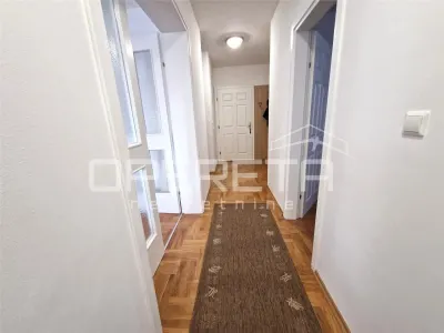 Apartamento de Cuatro Dormitorios en Venta en Zadar, Croacia - foto 17