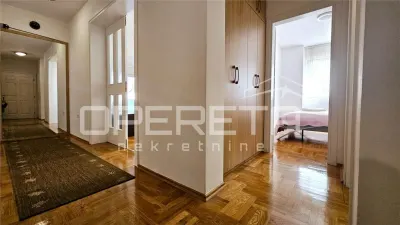 Apartamento de Cuatro Dormitorios en Venta en Zadar, Croacia - foto 18