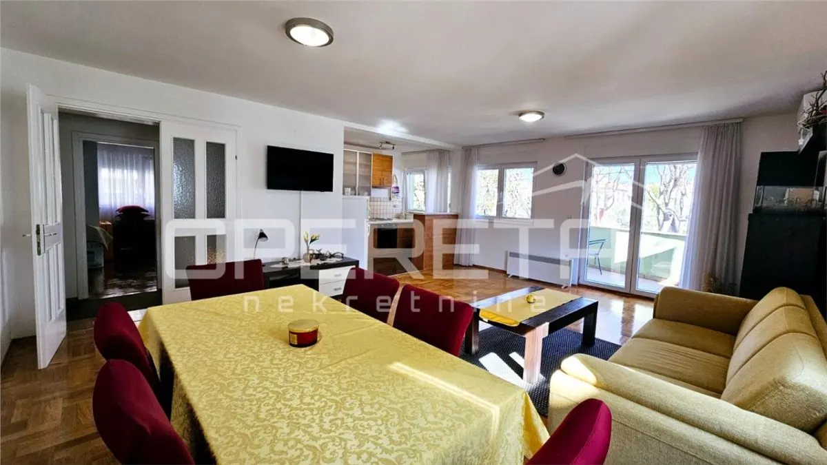Apartamento de Cuatro Dormitorios en Venta en Zadar, Croacia - foto 3
