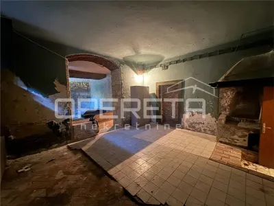 Espacio Comercial en Venta en Pula, Croacia – Potencial de Conversión - foto 4