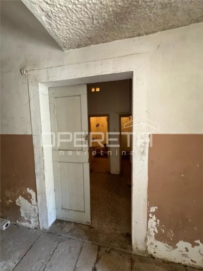 Espacio Comercial en Venta en Pula, Croacia – Potencial de Conversión - foto 6