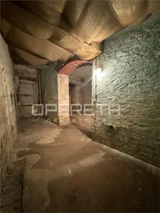 Espacio Comercial en Venta en Pula, Croacia – Potencial de Conversión - foto 8