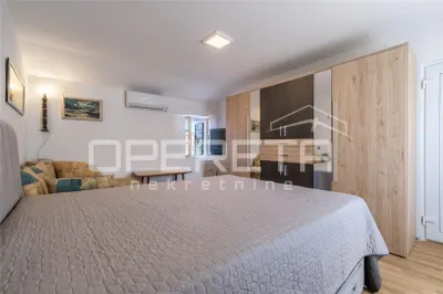 Apartamento de 1.5 Habitaciones en Venta en Rovinj, Croacia – Centro - foto 3