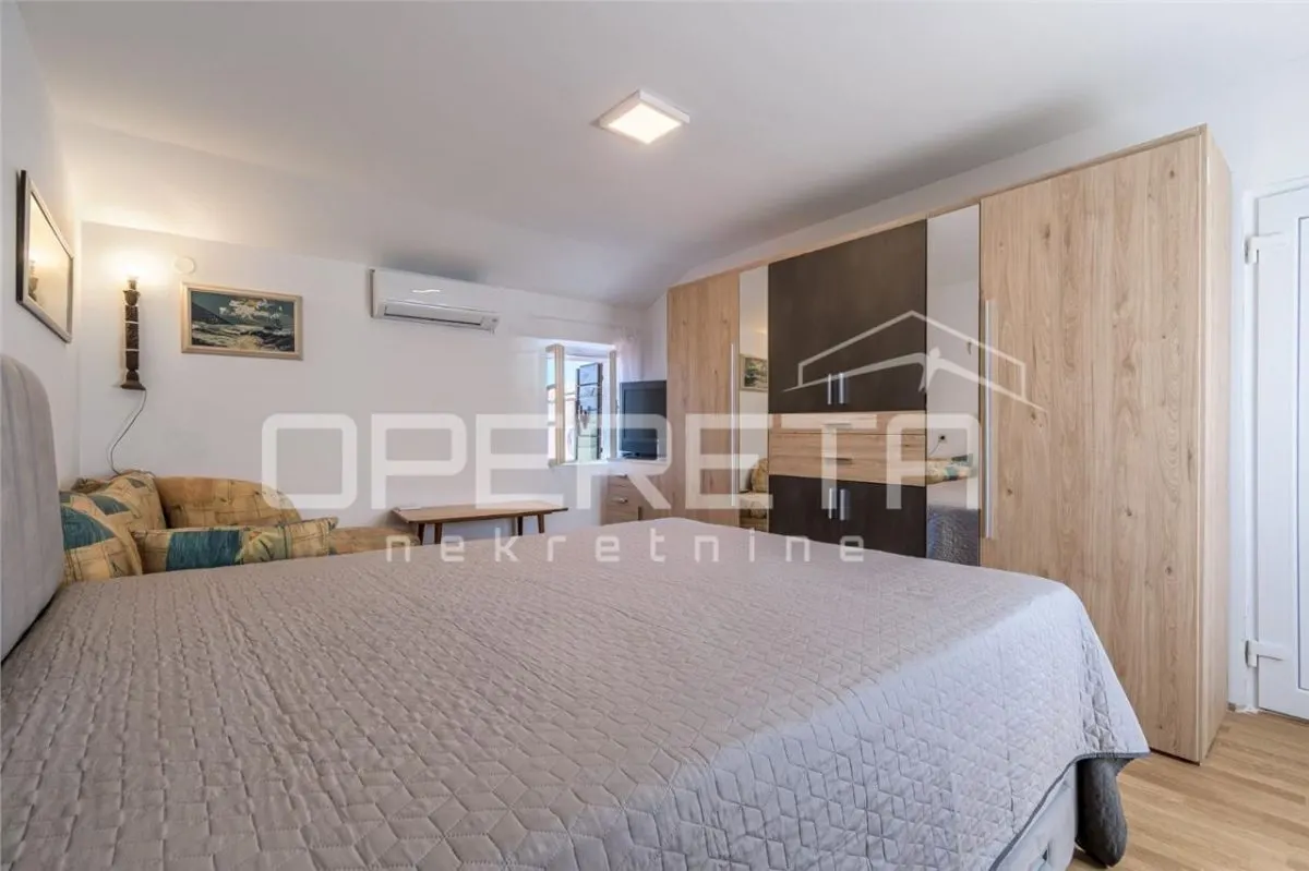 Apartamento de 1.5 Habitaciones en Venta en Rovinj, Croacia – Centro - foto 3