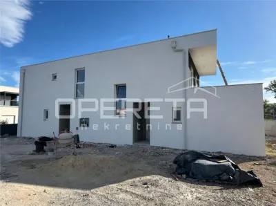 克罗地亚普里弗拉卡三卧室顶楼公寓出售 - foto 2