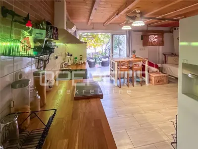 克罗地亚沃迪切一楼公寓，配花园及改建车库 - foto 12