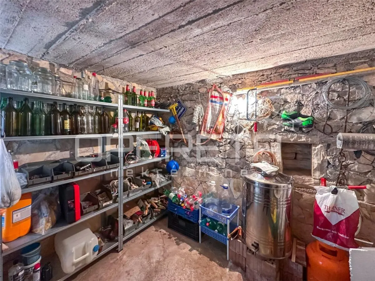 克罗地亚沃迪切一楼公寓，配花园及改建车库 - foto 21