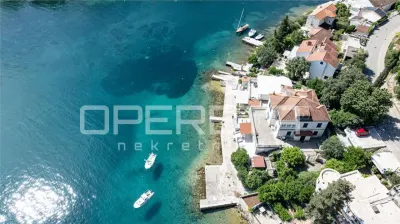 Dos Elegantes Apartamentos junto al Mar en Venta en Korcula, Croacia - foto 2