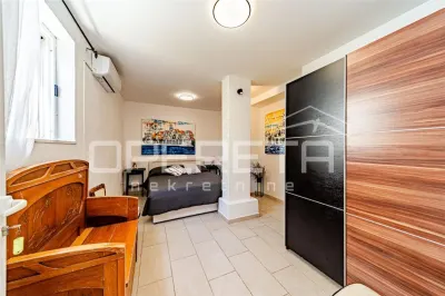 Dos Elegantes Apartamentos junto al Mar en Venta en Korcula, Croacia - foto 12