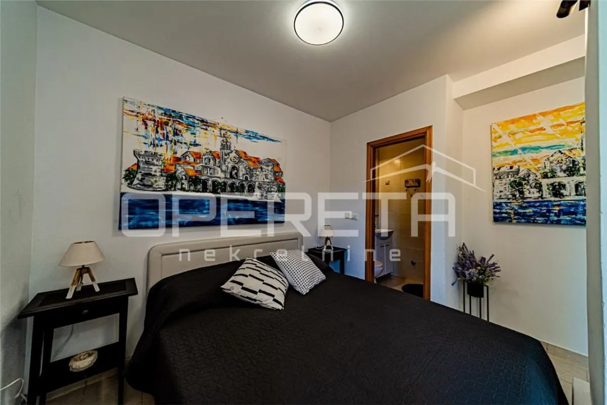 Dos Elegantes Apartamentos junto al Mar en Venta en Korcula, Croacia - foto 15