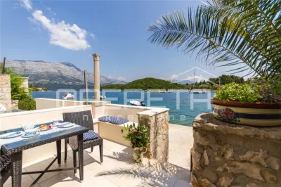 Dos Elegantes Apartamentos junto al Mar en Venta en Korcula, Croacia - foto 6
