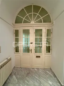 شقة للبيع في فاراجدين، كرواتيا – الساحة الرئيسية التاريخية - Varazdin