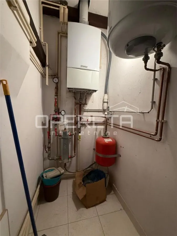 Apartamento en Venta en Varazdin, Croacia – Plaza Mayor Histórica - foto 18