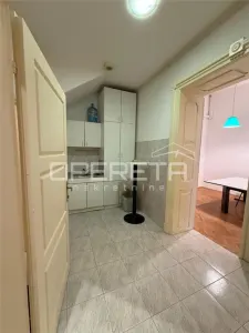 Apartamento en Venta en Varazdin, Croacia – Plaza Mayor Histórica - foto 3