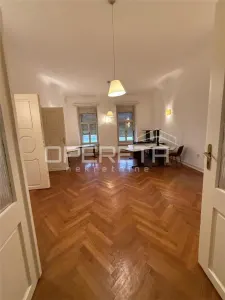 Apartamento en Venta en Varazdin, Croacia – Plaza Mayor Histórica - foto 6