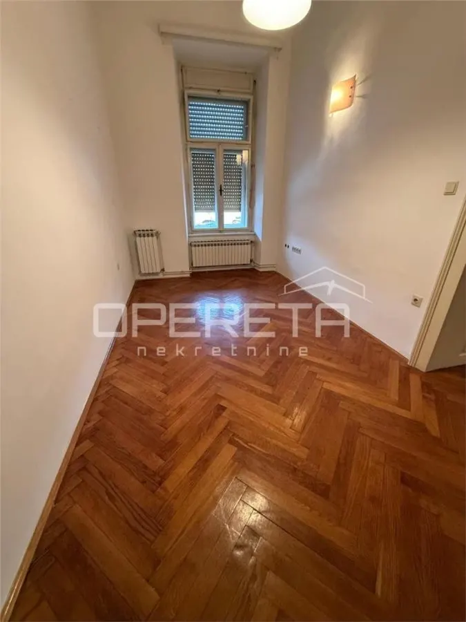 Apartamento en Venta en Varazdin, Croacia – Plaza Mayor Histórica - foto 7