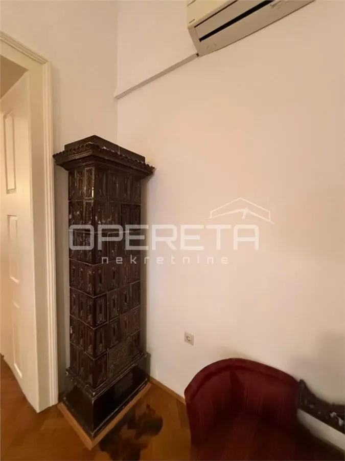 Apartamento en Venta en Varazdin, Croacia – Plaza Mayor Histórica - foto 8