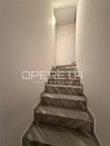 Apartamento en Venta en Varazdin, Croacia – Plaza Mayor Histórica - foto 10