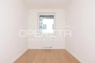 Apartamento de Cuatro Dormitorios en Venta en Zagreb, Croacia - foto 11