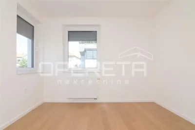 Apartamento de Cuatro Dormitorios en Venta en Zagreb, Croacia - foto 17