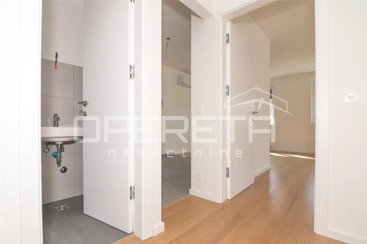 Apartamento de Cuatro Dormitorios en Venta en Zagreb, Croacia - foto 19