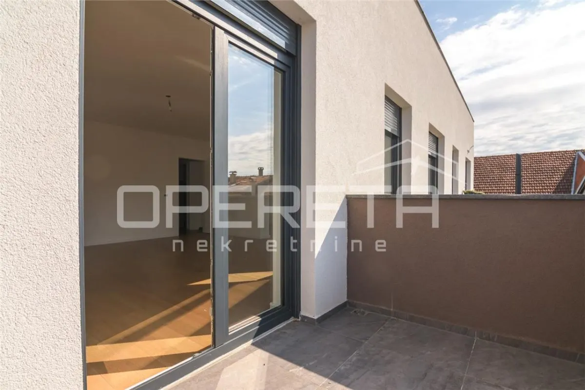 Apartamento de Cuatro Dormitorios en Venta en Zagreb, Croacia - foto 23