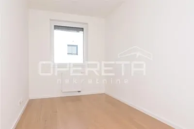 Apartamento de Cuatro Dormitorios en Venta en Zagreb, Croacia - foto 9