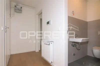 Appartement de Trois Chambres à Vendre à Zagreb, Croatie - foto 14