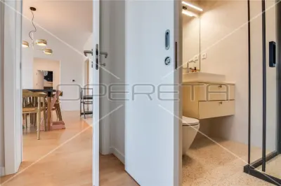 Appartement de Quatre Chambres à Louer à Zagreb, Croatie - foto 8