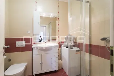 Appartement Trois Pièces à Louer à Zagreb, Maksimir - foto 10