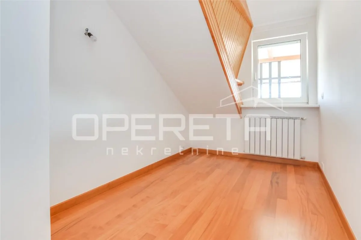 Appartement de Quatre Chambres à Louer à Zagreb, Bukovac - foto 15