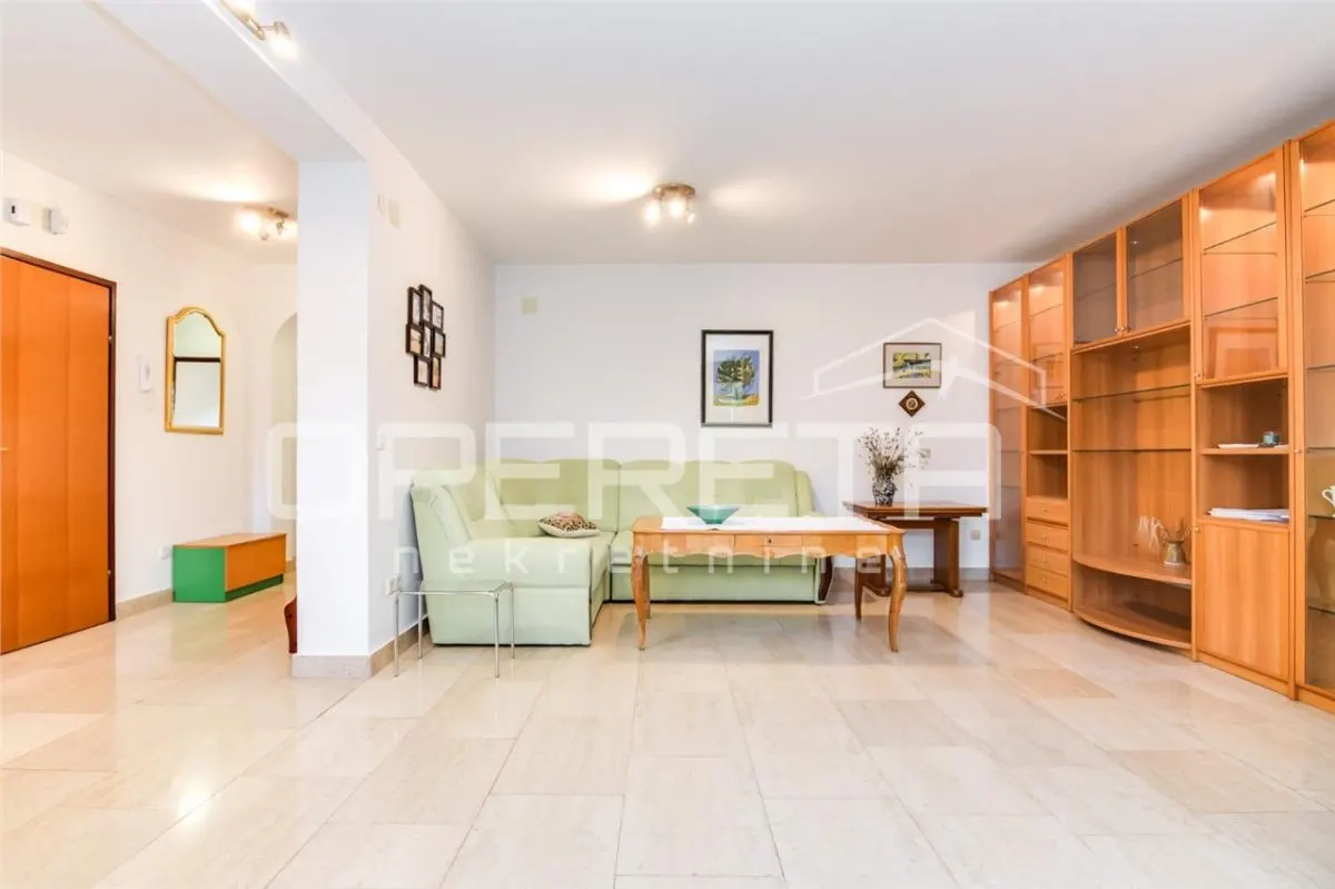 Apartamento en Venta en Zagreb, Croacia - foto 4