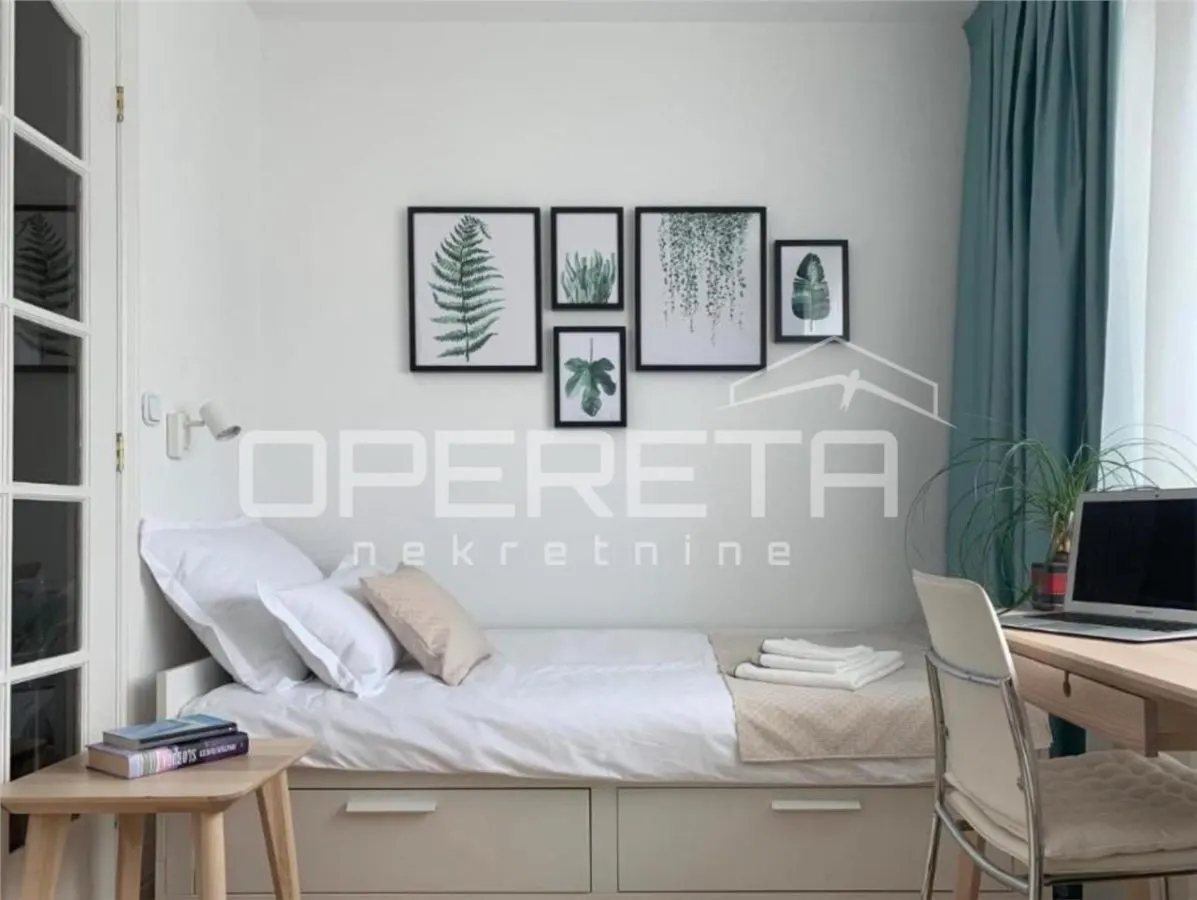 Apartamento de Tres Dormitorios en Alquiler en Zagreb, Plaza Iblerov - foto 1