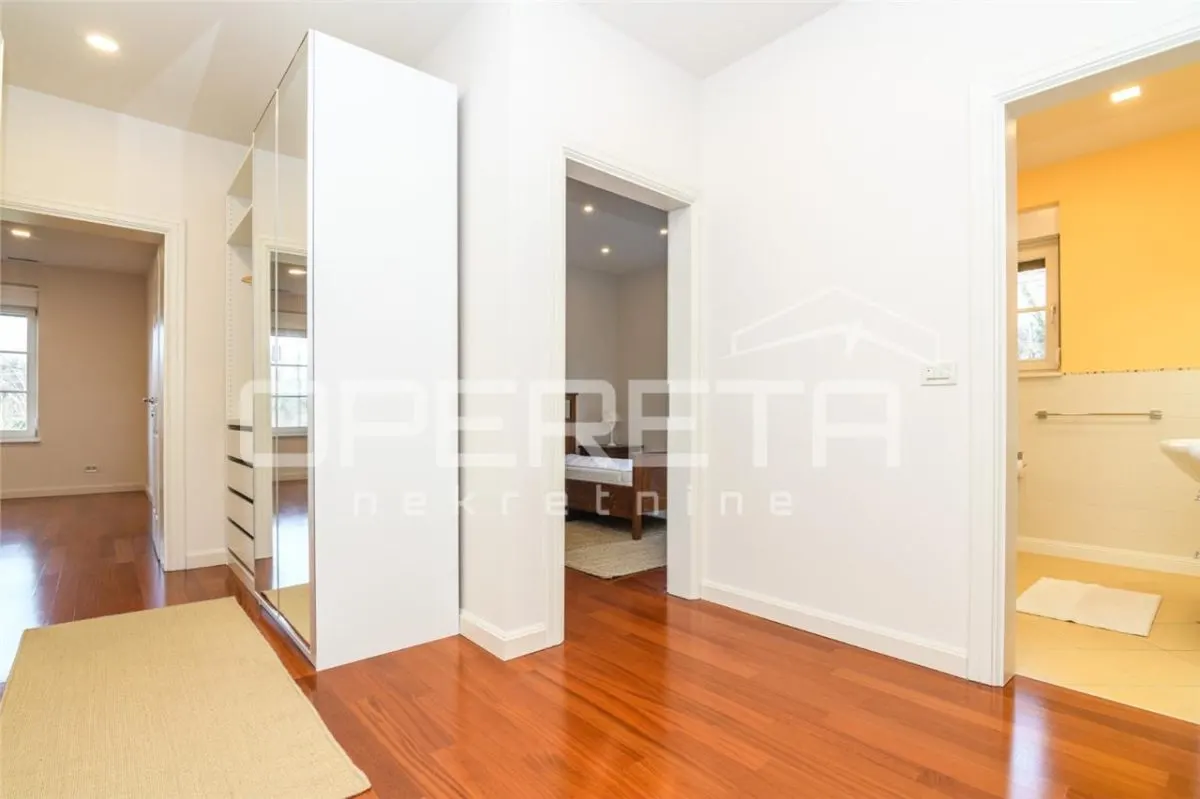 Apartamento en Venta en Zagreb, Medveščak - foto 11