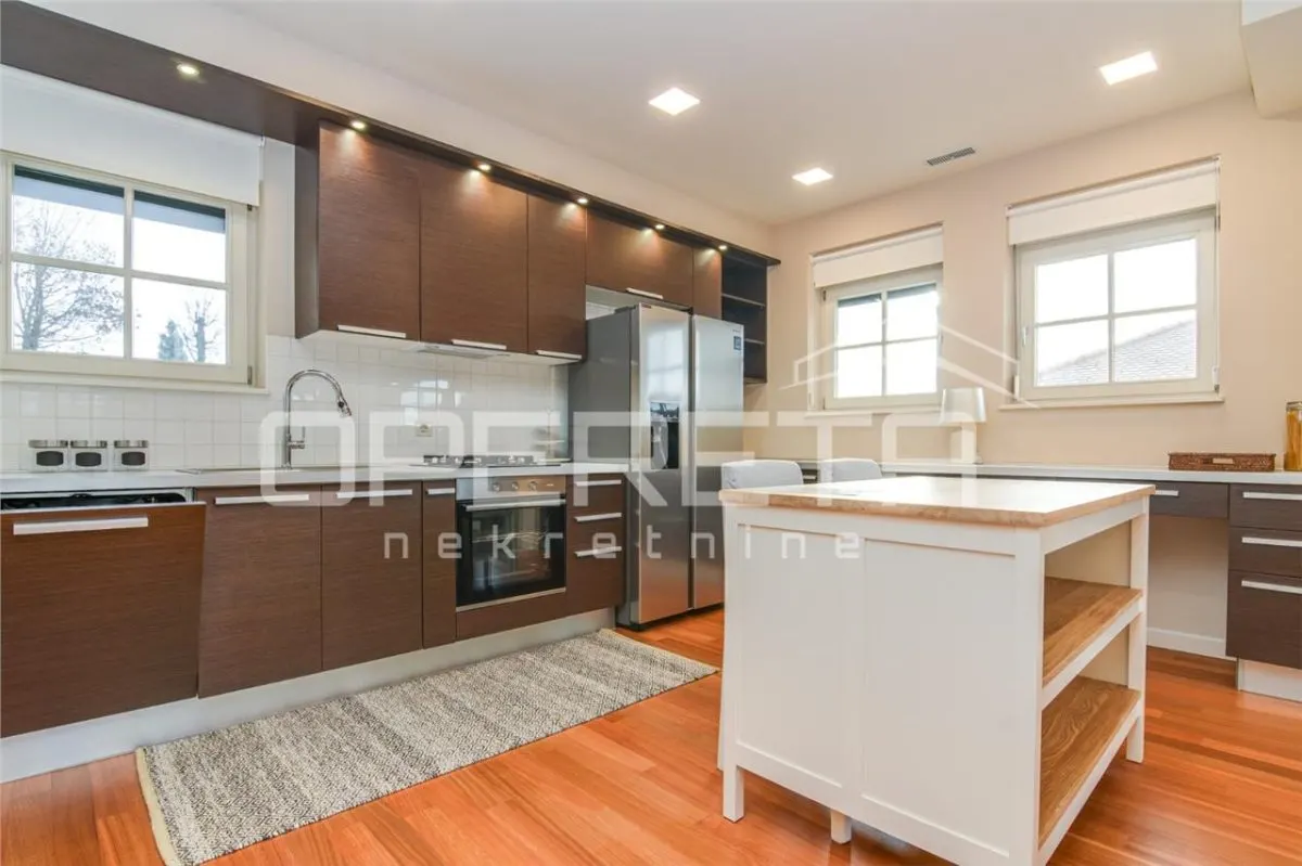 Apartamento en Venta en Zagreb, Medveščak - foto 6