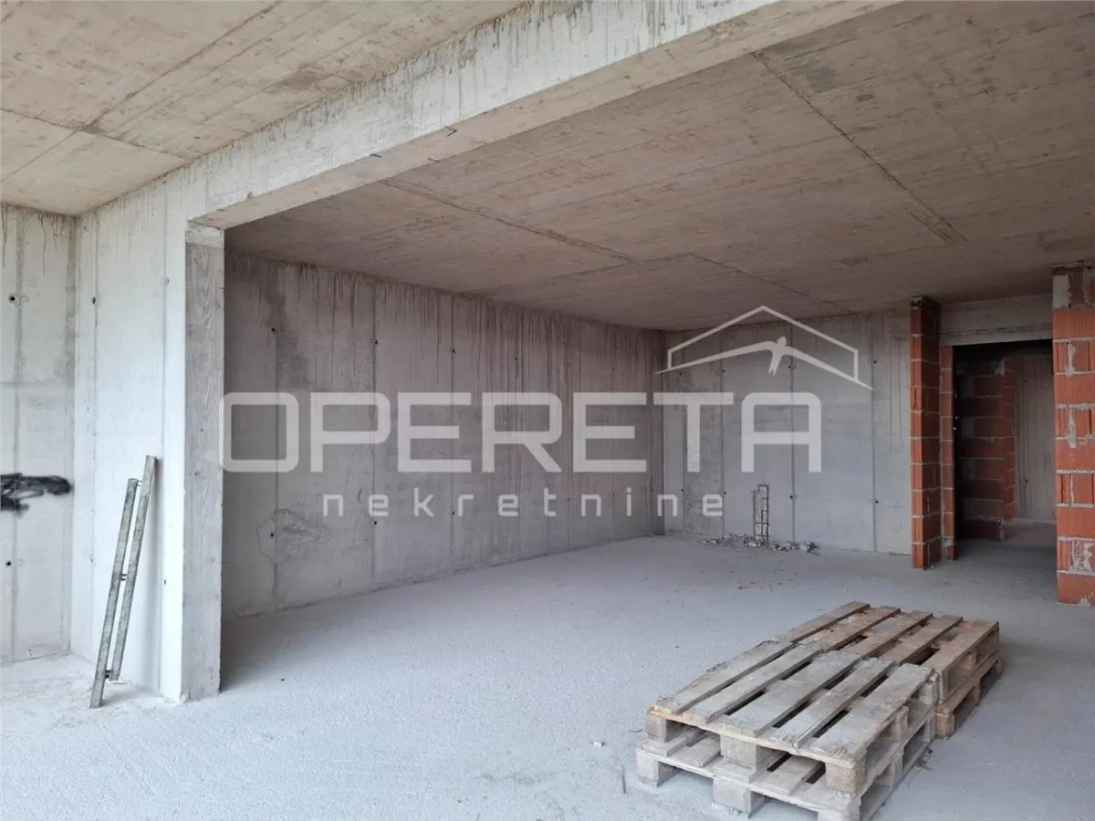 Apartamento de Dos Dormitorios en Venta en Makarska, Croacia, con Terraza y Vistas al Mar - foto 10