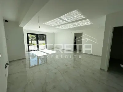 Appartement à Vendre en Croatie, Okrug Gornji - foto 2