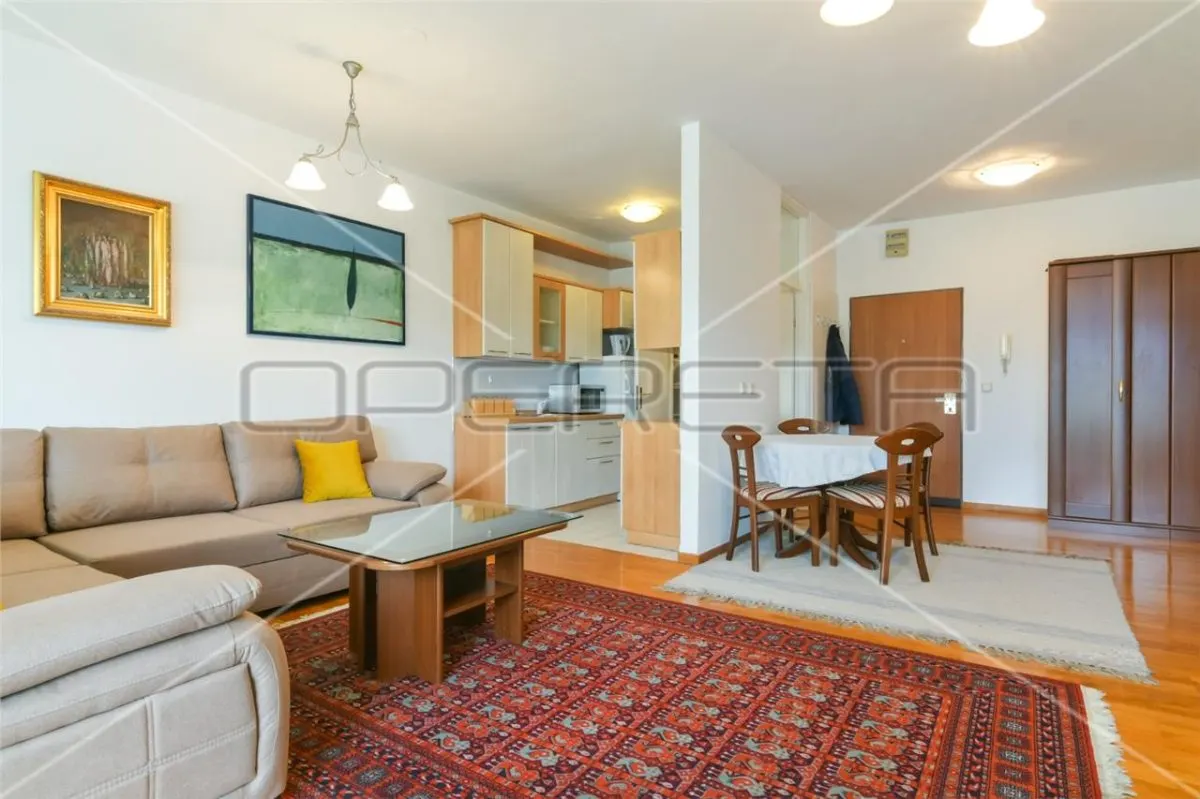 Two-Bedroom Apartment for Sale in Zagreb, Croatia - foto 3