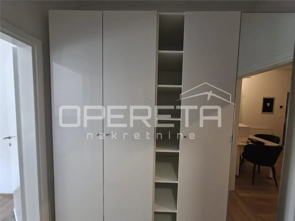 Apartamento de Tres Dormitorios en Alquiler en Varazdin, Croacia - foto 6