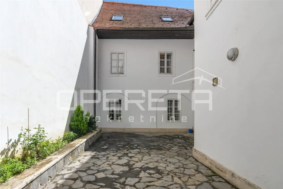 Appartement de 5 Chambres à Vendre à Zagreb, Ville Haute - foto 20
