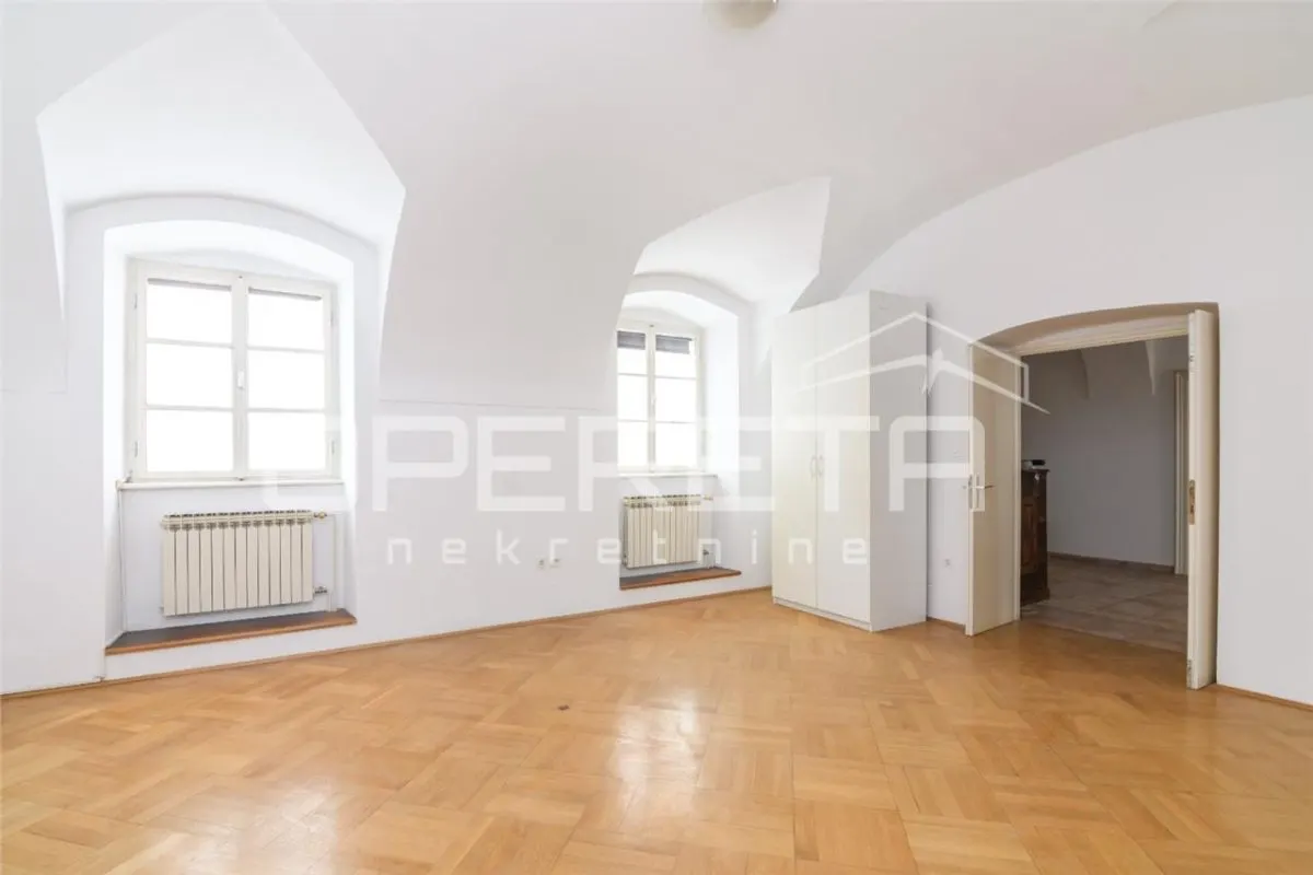 Appartement de 5 Chambres à Vendre à Zagreb, Ville Haute - foto 3