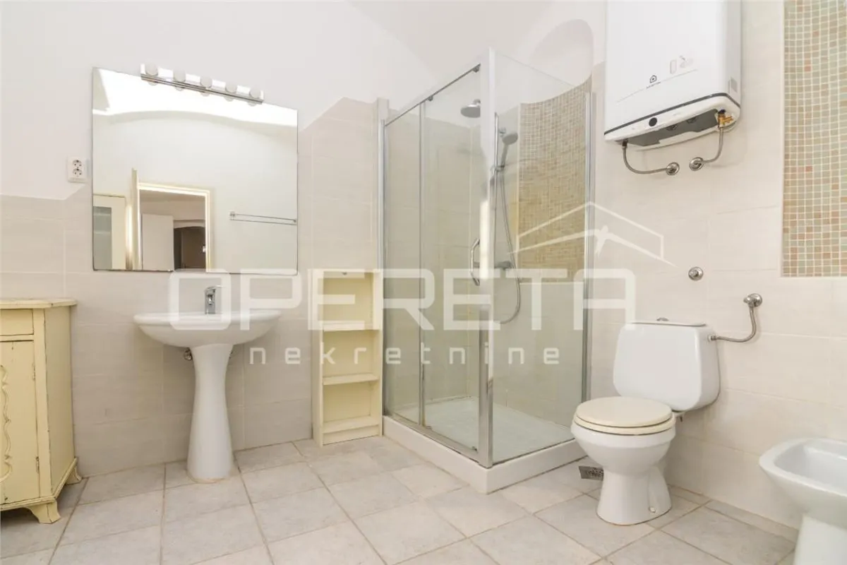 Appartement de 5 Chambres à Vendre à Zagreb, Ville Haute - foto 10