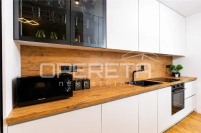 Apartamento de Dos Dormitorios en Venta en Split, Croacia - foto 4
